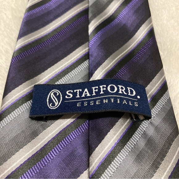 Men’s Ties - Picture 3 of 6